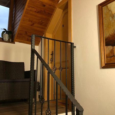 Privat Migac Apartment Vrbov Exterior photo